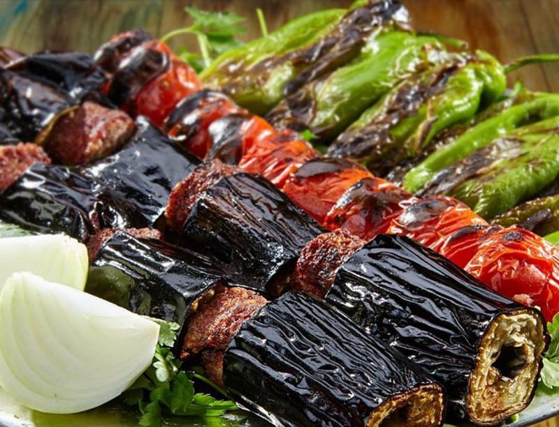 Patlıcanlı Kebap Tarifi ve Malzemeleri